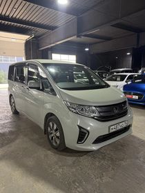 Honda Stepwgn, 2015
