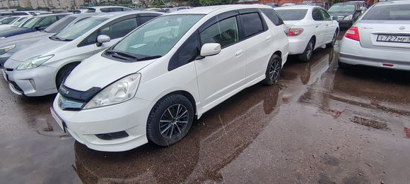 Honda Fit Shuttle, 2012