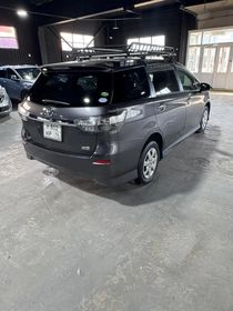 Toyota Wish, 2015