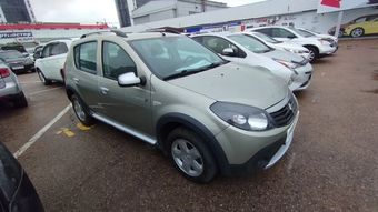 Renault Sandero Stepway, 2014