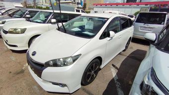 Toyota Wish, 2013