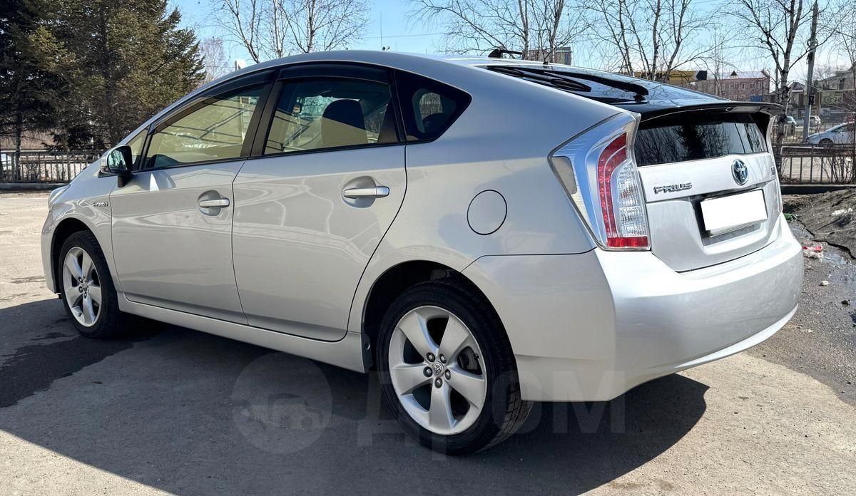 Toyota Prius, 2015