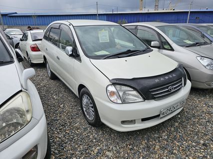 Toyota Nadia, 1999