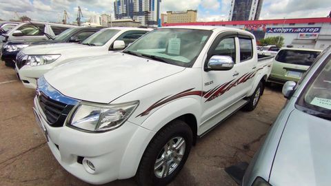 Toyota Hilux, 2013