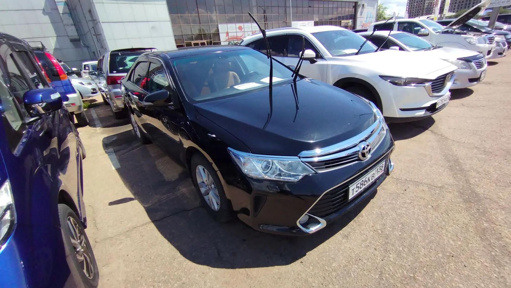 Toyota Camry, 2016