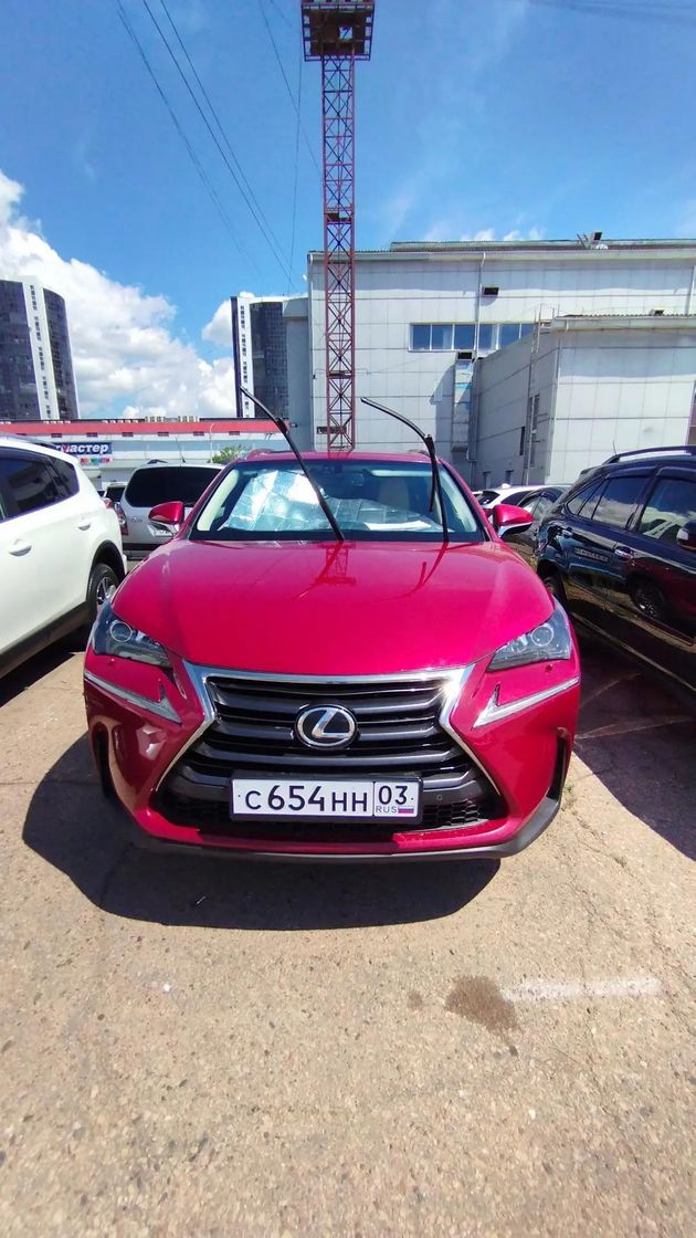 Lexus NX200, 2016
