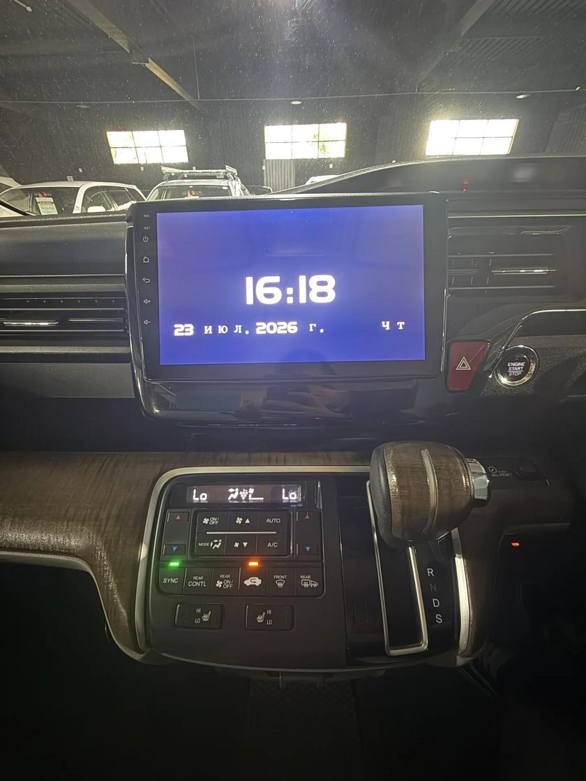 Honda Stepwgn, 2015
