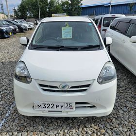Daihatsu Mira e:S, 2013
