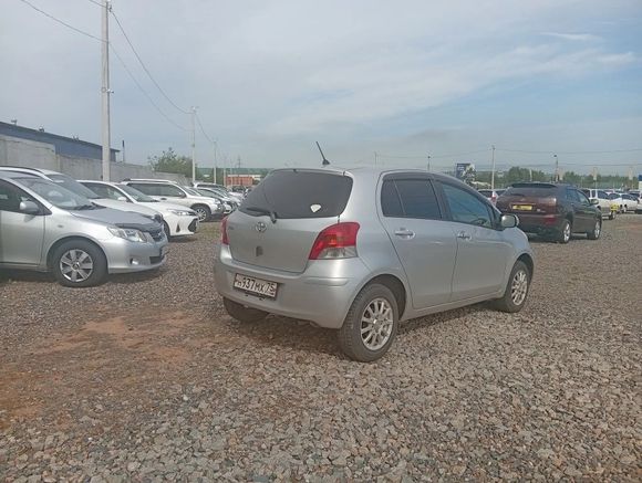 Toyota Vitz, 2010