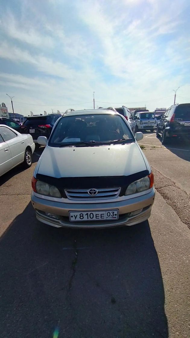 Toyota Ipsum, 1999