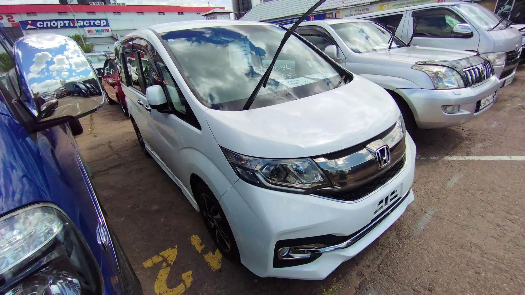 Honda Stepwgn, 2015