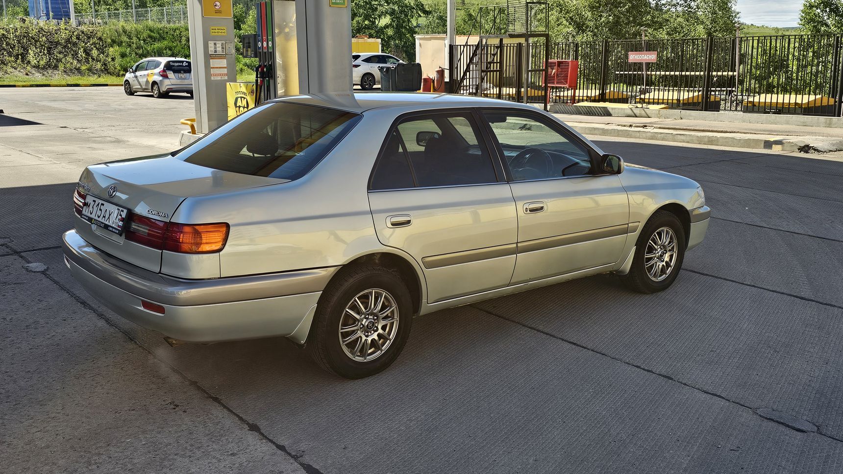Toyota Corona Premio, 1999