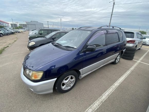 Toyota Ipsum, 1998