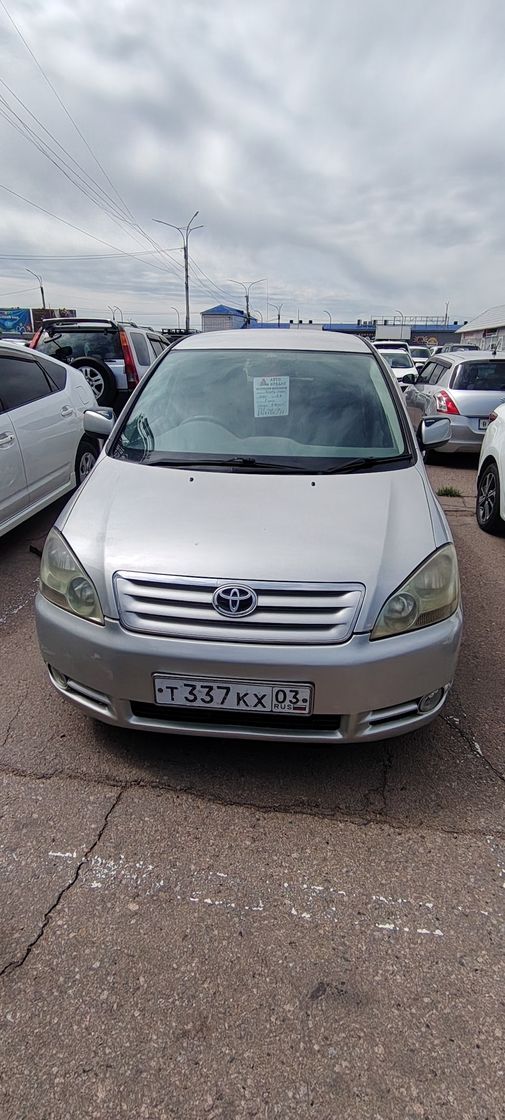Toyota Ipsum, 2001