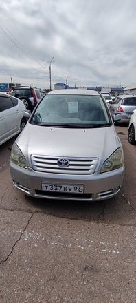 Toyota Ipsum, 2001