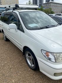 Nissan Presage, 2000