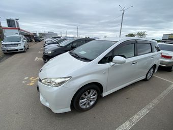 Toyota Wish, 2009