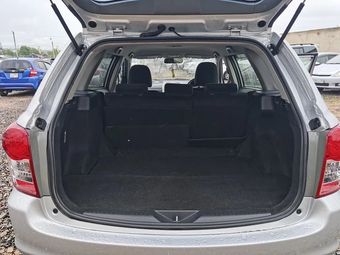 Toyota Corolla Fielder, 2009