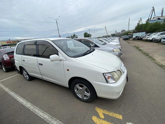 Toyota Gaia, 2000