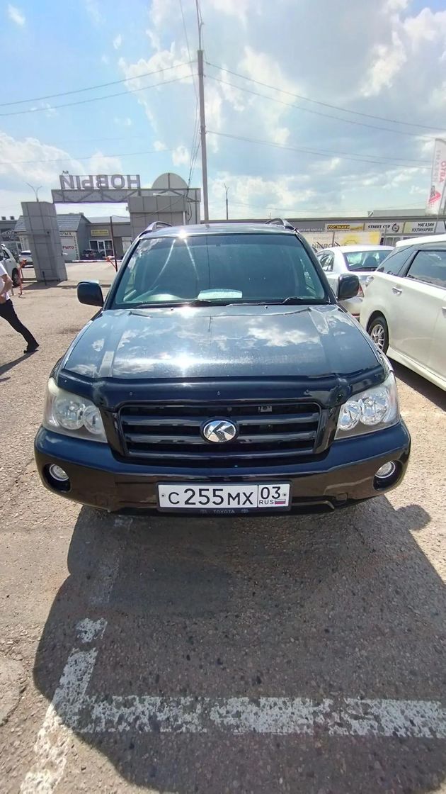 Toyota Kluger V, 2001