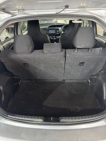 Toyota Vitz, 2017