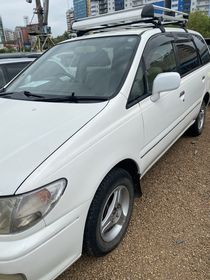 Nissan Presage, 2000