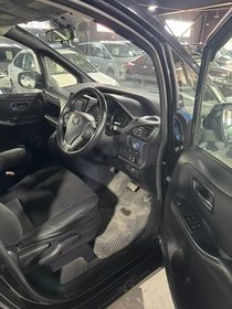 Toyota Noah, 2014