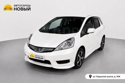 Honda Fit Shuttle, 2012