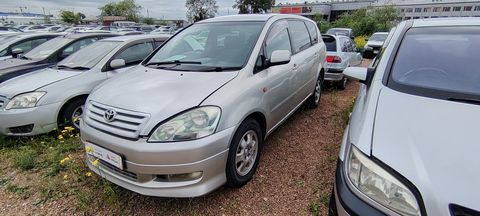 Toyota Ipsum, 2002