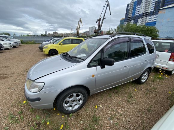 Toyota Corolla Spacio, 1999