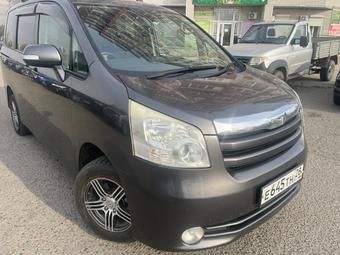 Toyota Noah, 2009