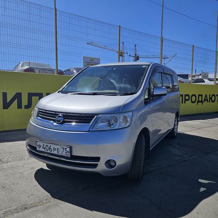Nissan Serena, 2005