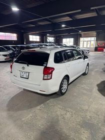 Toyota Corolla Fielder, 2012