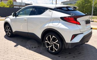 Toyota C-HR, 2021