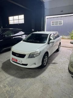 Toyota Corolla Fielder, 2012