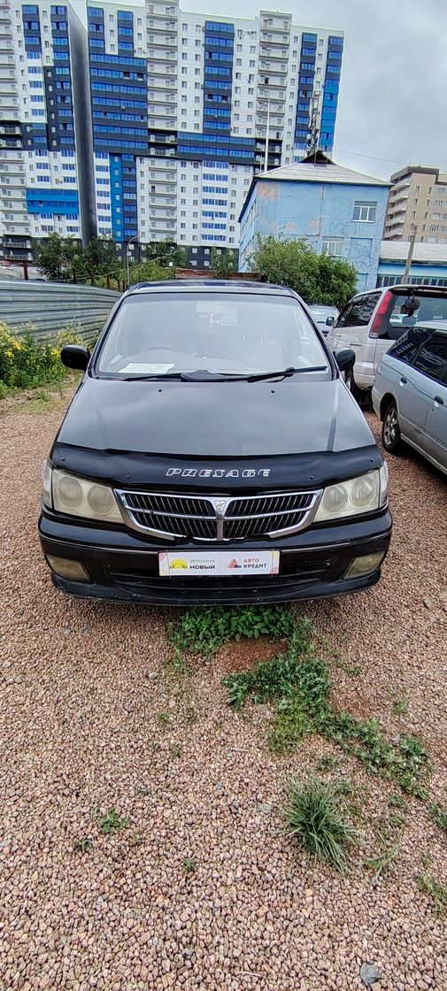 Nissan Presage, 2000