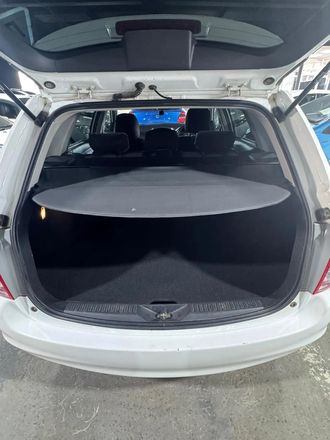 Toyota Corolla Fielder, 2011
